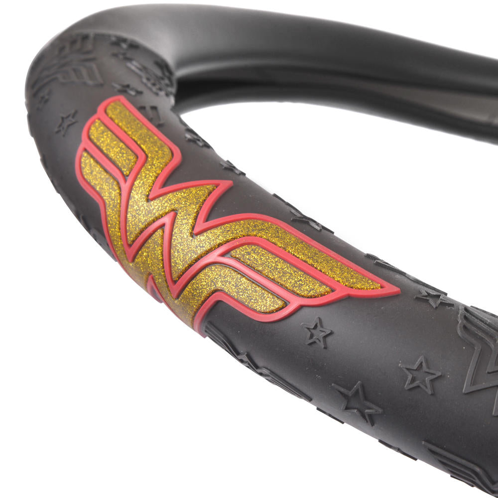 Warner Bros DC Comics Wonder Woman Lenkrad Cover (Fits 14.5' - 15.5')
