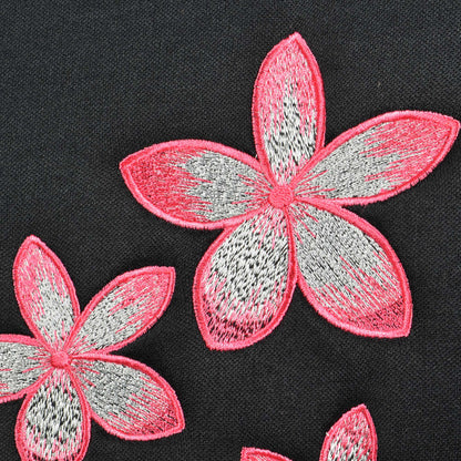 BDK 12-Piece Pink Flowers Vordersitzbezüge, Rücksitzbezug, Sitzgurtpads und Lenkradbezug (Fits 14.5' - 15.5')