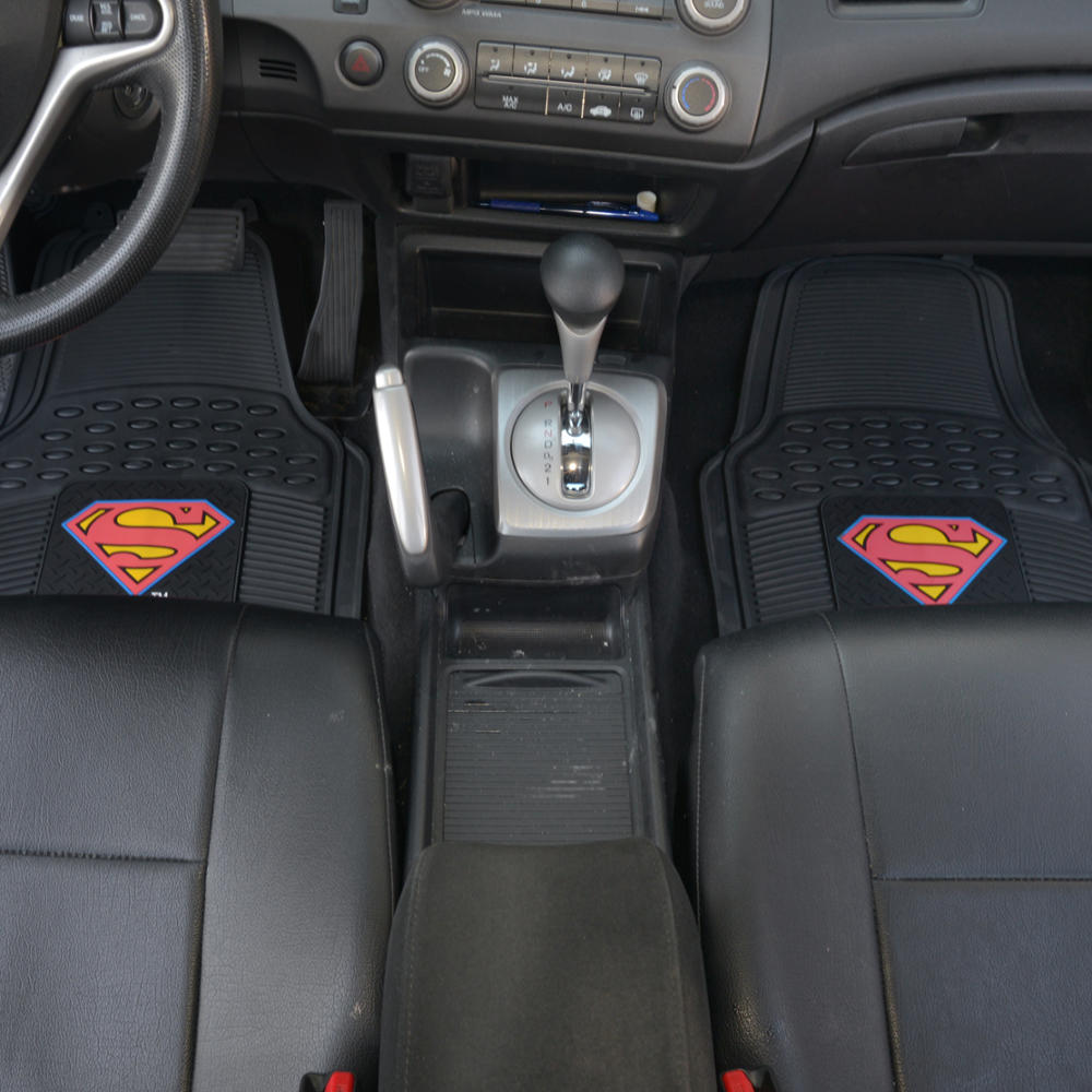 BDK Armored Super Hero Car Floor Matts - Offiziell lizenzierte DC Comics - All Weather Heavy Duty Auto Interieur Liners für Auto Truck Van SUV (Mehrere Stile)