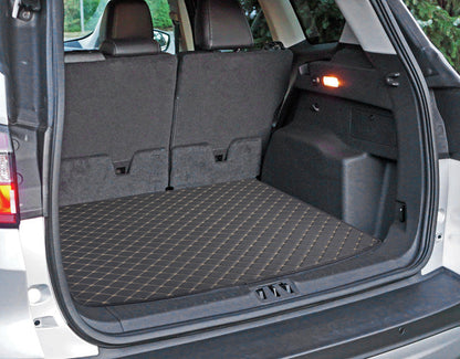 BDK Custom Fit Diamond Stitch Ledertröpfchen / Cargo Liner Mat für Ford Escape (2013 - 2016)