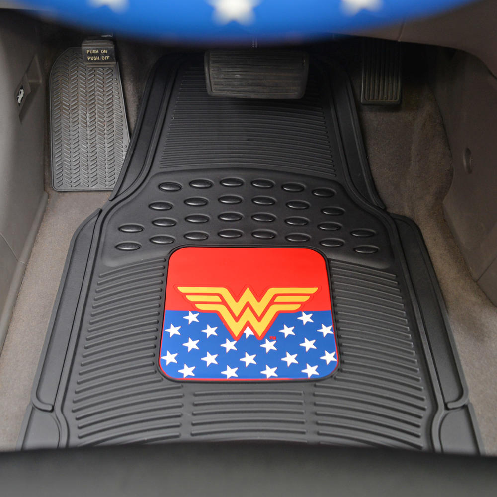 BDK Armored Super Hero Car Floor Matts - Offiziell lizenzierte DC Comics - All Weather Heavy Duty Auto Interieur Liners für Auto Truck Van SUV (Mehrere Stile)