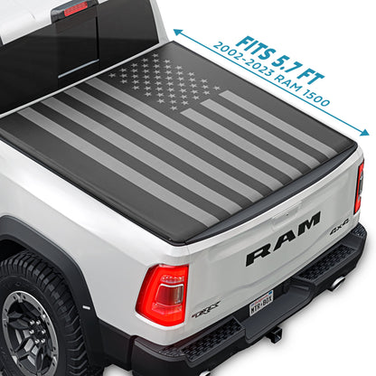 MotorBox Soft Tri-Fold Truck Tonneau Abdeckung für Ram 1500 (2009-2024) / Ram 2500 & 3500 (2009-2024) mit 5,7 ft Bett, Allwetter Klapp LKW Bett Abdeckung mit Black Flag Graphic, einfache Installation für extra kurzes Bett