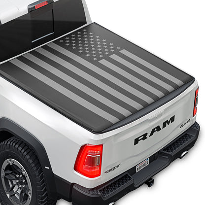 MotorBox Soft Tri-Fold Truck Tonneau Abdeckung für Ram 1500 (2009-2024) / Ram 2500 & 3500 (2009-2024) mit 5,7 ft Bett, Allwetter Klapp LKW Bett Abdeckung mit Black Flag Graphic, einfache Installation für extra kurzes Bett