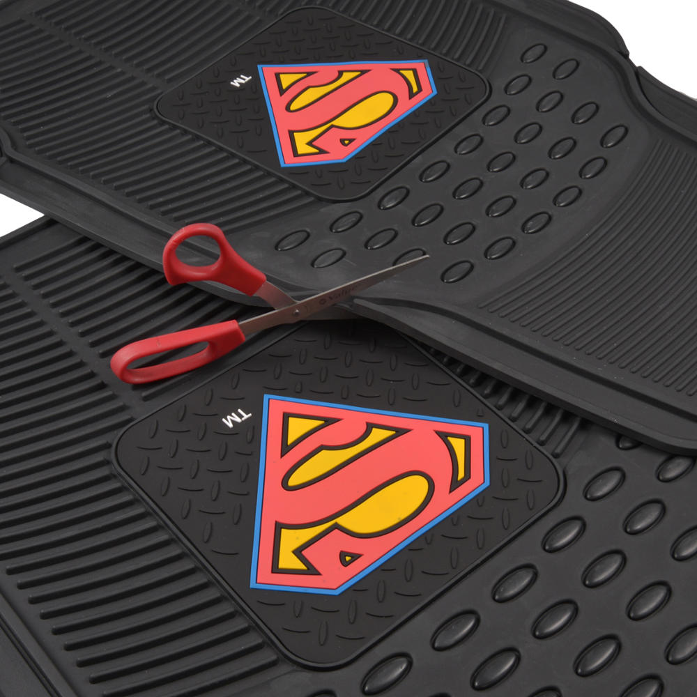 BDK Armored Super Hero Car Floor Matts - Offiziell lizenzierte DC Comics - All Weather Heavy Duty Auto Interieur Liners für Auto Truck Van SUV (Mehrere Stile)
