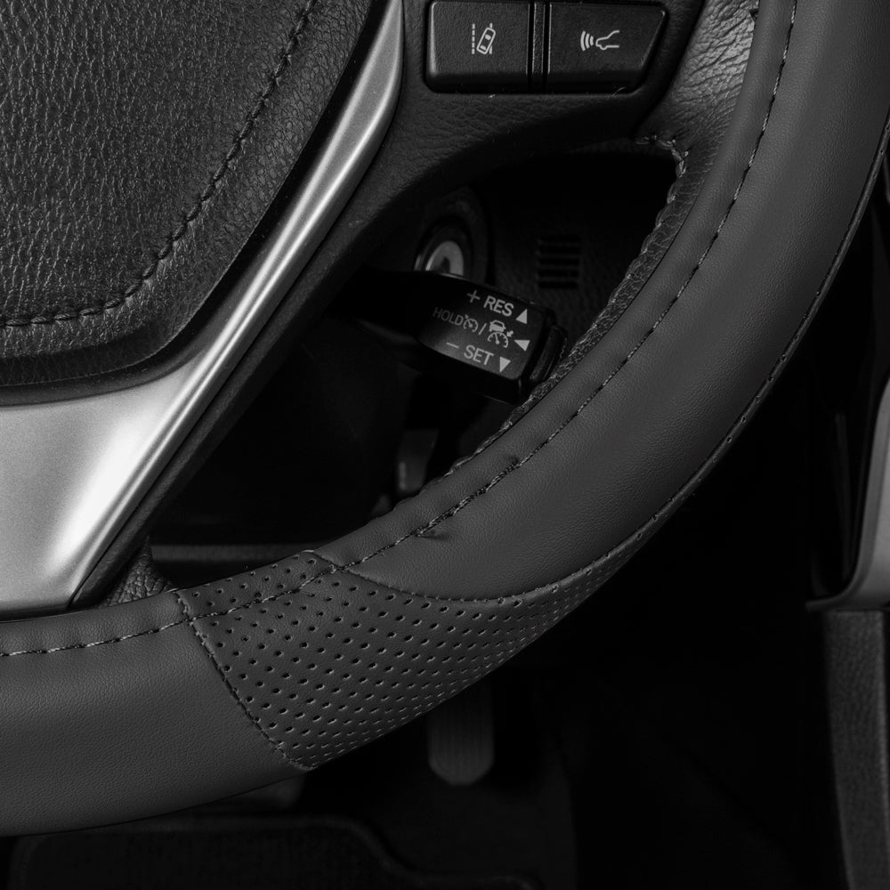 MotorTrend Soft Touch Perforierte Mikrofaser-Lenkradabdeckung (Fits 14.5' - 15.5')