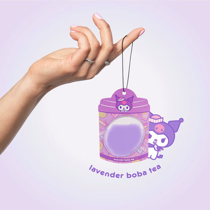Hello Kitty und Freunde Car Air Freshener (Kuromi - Lavendel Boba Tee) Hängendes Gel Area Deodorizer, lang anhaltende Autodüfte Air Freshener, niedliches Automotive Sanrio Zubehör Dekor, 2-Pack